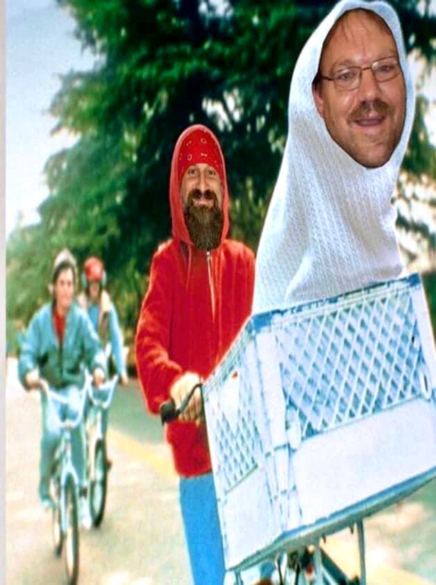 Mark the Bagger and Anthony - E.T. T-shirt